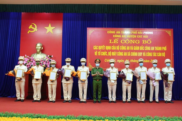 Công an huyện Cát Hải: Công bố các Quyết định của Bộ Công an về tổ chức bộ máy Công an xã chính quy